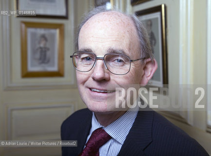 Chris Mullin attends The Oldie Literary Lunch at SImpsons on The Strand.09 June 2009..©Adrian Lourie/Writer Pictures/Rosebud2
