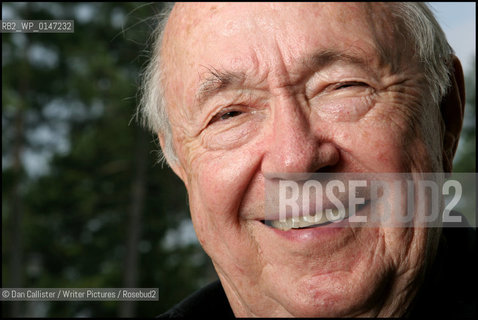 Captain Theodore Dutch  Van Kirk (84) July 25, 2005 who was the Navigating Officer on the B29 Bomber Anola Gay which dropped the atomic bomb on Hiroshima August 06, 1945. .copyright©Dan Callister/Writer Pictures/Rosebud2