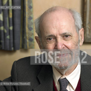 Prof Geza Vermes ,Religoius Writer,at his home near Oxford CREDIT ©Writer Pictures/Rosebud2