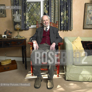 Prof Geza Vermes ,Religoius Writer,at his home near Oxford CREDIT ©Writer Pictures/Rosebud2