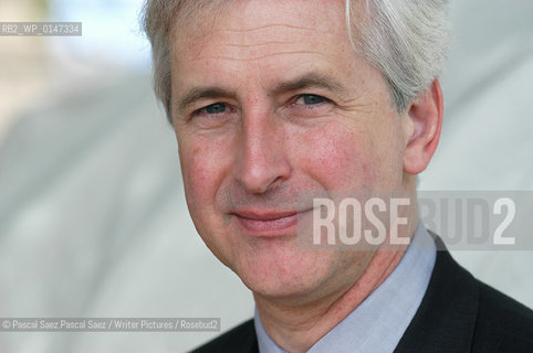 British writer Hugo Vickers at the Edinburgh International Book Festival 2004..Copyright©Pascal Saez.Pascal Saez/Writer Pictures/Rosebud2