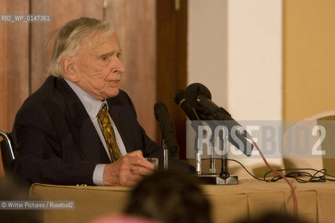 Gore Vidal talks at the Galle Literary Festival 2008
©Writer Pictures/Rosebud2