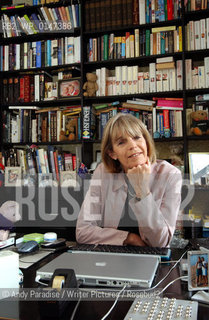 Penny Vincenzi at her home in Wimbledon...Copyright©Andy Paradise/Writer Pictures/Rosebud2