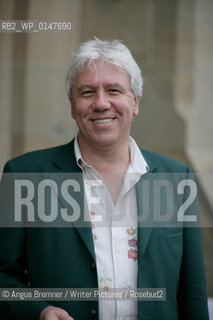 John Walsh at the Wigtown Book Festival, 2007.copyright©Angus Bremner/Writer Pictures/Rosebud2