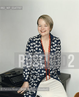 British Author Sarah Waters photographed in January 2006...Copyright©Patricia Niven/Writer Pictures/Rosebud2