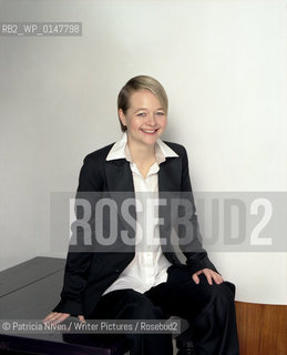 British Author Sarah Waters photographed in January 2006...Copyright©Patricia Niven/Writer Pictures/Rosebud2