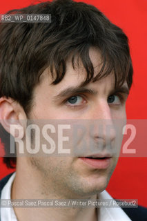 British comedian and writer Mark Watson, author of Bullet Points at the Edinburgh International Book Festival 2004..Copyright©Pascal Saez.Pascal Saez/Writer Pictures/Rosebud2