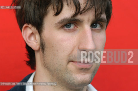 British comedian and writer Mark Watson, author of Bullet Points at the Edinburgh International Book Festival 2004..Copyright©Pascal Saez.Pascal Saez/Writer Pictures/Rosebud2