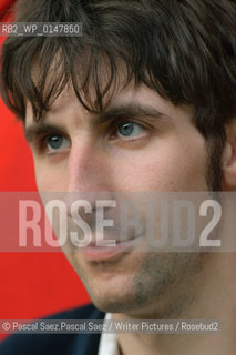 British comedian and writer Mark Watson, author of Bullet Points at the Edinburgh International Book Festival 2004..Copyright©Pascal Saez.Pascal Saez/Writer Pictures/Rosebud2