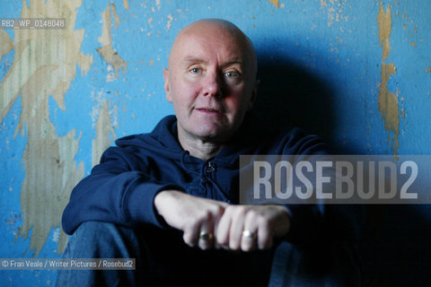 Irving Welsh at the Edinburgh Book Festival 2001.. .Copyright©Fran Veale/Writer Pictures/Rosebud2