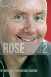 Irving Welsh at the Edinburgh Book Festival 2001...Copyright©Pascal Saez/Writer Pictures/Rosebud2