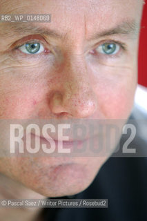 Irving Welsh at the Edinburgh Book Festival 2001...Copyright©Pascal Saez/Writer Pictures/Rosebud2