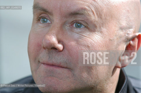 Irving Welsh at the Edinburgh Book Festival 2001...Copyright©Pascal Saez/Writer Pictures/Rosebud2