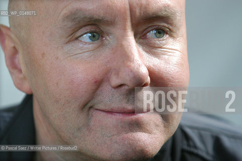 Irving Welsh at the Edinburgh Book Festival 2001...Copyright©Pascal Saez/Writer Pictures/Rosebud2