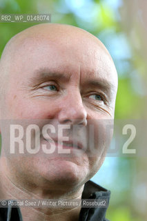 Irving Welsh at the Edinburgh Book Festival 2001...Copyright©Pascal Saez/Writer Pictures/Rosebud2