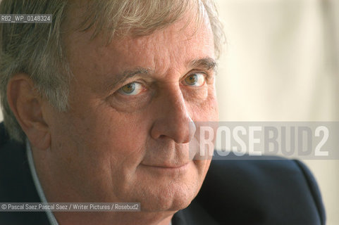 American writer Edmund White at the Edinburgh International Book Festival 2003..Copyright©Pascal Saez.Pascal Saez/Writer Pictures/Rosebud2