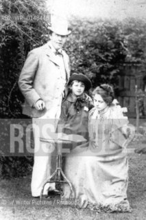 Oscar Wilde, his wife Constance and son Cyril pictured in 1892. The only extant family photograph taken from a book about the life of Oscar Wilde..©../Writer Pictures/Rosebud2