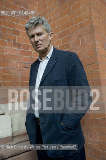 Hugo Williams ..copyright©Nick Cunard/Writer Pictures/Rosebud2