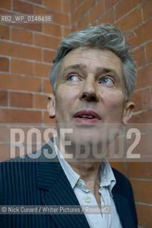 Hugo Williams ..copyright©Nick Cunard/Writer Pictures/Rosebud2
