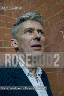 Hugo Williams ..copyright©Nick Cunard/Writer Pictures/Rosebud2