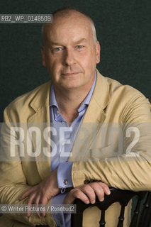 Hywel Williams,historian and author of Britains Power Elites. CREDIT Geraint Lewis
©Writer Pictures/Rosebud2
