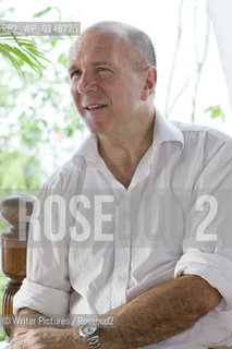 Simon Winchester at Galle ©Writer Pictures/Rosebud2