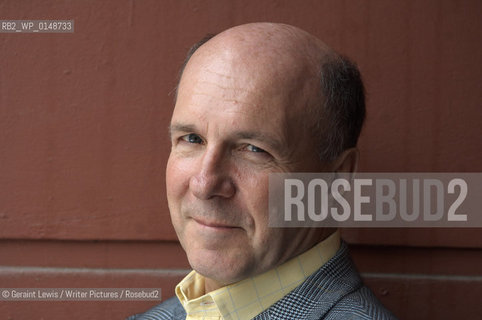 Simon Winchester,writer of books about Earthquakes.....Copyright©Geraint Lewis/Writer Pictures/Rosebud2