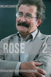 British writer and scientist Robert Winston at the Edinburgh International Book Festival...Copyright©Pascal Saez/Writer Pictures/Rosebud2
