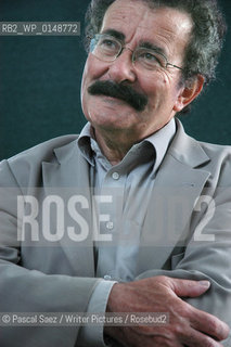 British writer and scientist Robert Winston at the Edinburgh International Book Festival...Copyright©Pascal Saez/Writer Pictures/Rosebud2