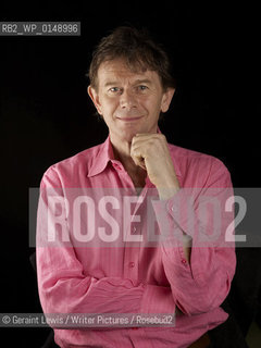 Michael Wood, Historian and  BBC  television broadcaster.  He has presented several telvision documentary series such as The Story of India. ....Copyright©Geraint Lewis/Writer Pictures/Rosebud2