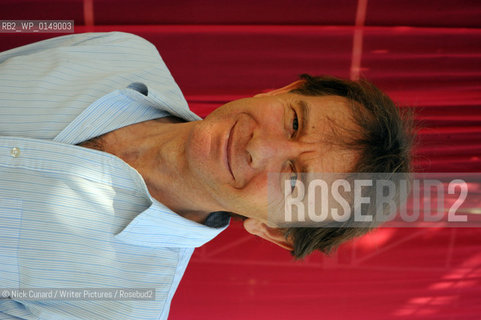 Michael Wood, at The DSC Jaipur Literature Festival 2009 billed as Asias Leading Literary Festival at Diggi Palace the old city area of Jaipur,  capital city of Rajastan...copyright©Nick Cunard/Writer Pictures/Rosebud2