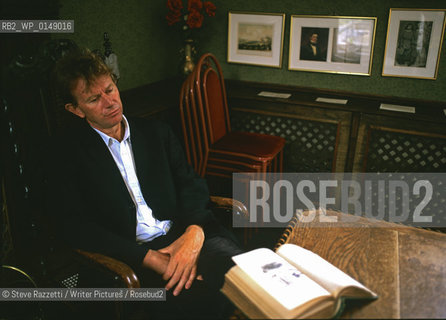 Michael David Wood (born 23 July 1948) is an English historian and broadcaster.  Photographed in the Isle of Wight...copyright©Steve Razzetti/Writer Pictures/Rosebud2