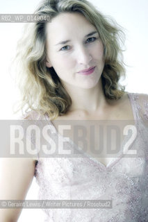 Emily Woof, Author, Film,Theatre and television actress who has appeared in Wonderous Oblivion and The Full Monty. Photographed in Edinburgh in 2003..copyright©Geraint Lewis/Writer Pictures/Rosebud2