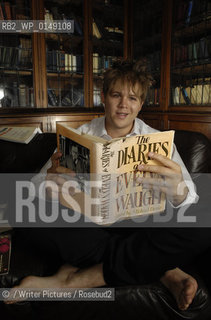 REVIEW, Comic poet Luke Wright, pictured at the Teviot Library, Edinburgh University, 07/08/07..©/Writer Pictures/Rosebud2