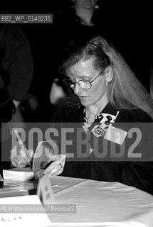 Yvonne Navarro, World Fantasy Convention, London, UK, 1997
©Writer Pictures/Rosebud2
