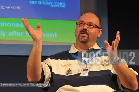 Carlos Ruiz Zafon..Copyright©Dominique Carton/Writer Pictures/Rosebud2