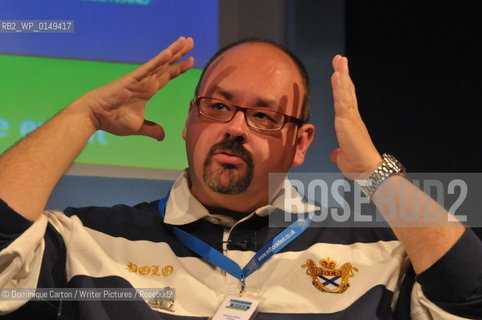 Carlos Ruiz Zafon..Copyright©Dominique Carton/Writer Pictures/Rosebud2
