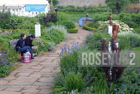 Visitors enjoying the gardens of Harmony House during the Borders Book ©Writer Pictures/Rosebud2