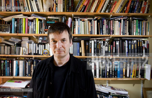 Author Ian Rankin is photographed at Edinburghs Oxford bar, drinking place of his famous penned character Detective Inspector Rebus.
©Writer Pictures/Rosebud2