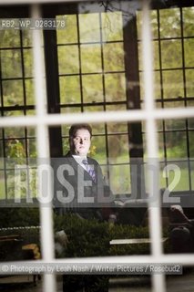 Roger Hobbs, American writer.18th April 2013..©Photograph by Leah Nash/Writer Pictures/Rosebud2