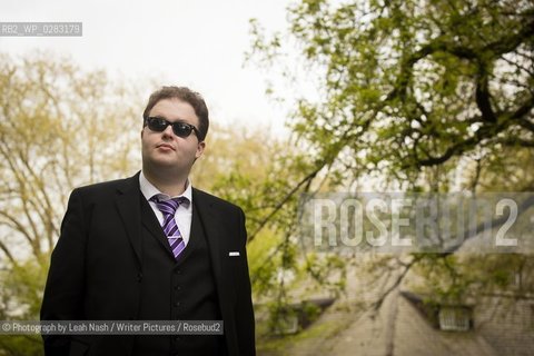 Roger Hobbs, American writer.18th April 2013..©Photograph by Leah Nash/Writer Pictures/Rosebud2