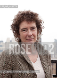 Jeanette Winterson photographed in Pimlico in London. Taken 7th November 2011..Copyright©Emli Bendixen/Writer Pictures/Rosebud2