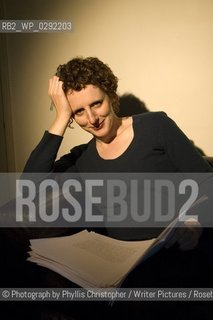 Maggie OFarrell, writer.3rd November 2008..©Photograph by Phyllis Christopher/Writer Pictures/Rosebud2