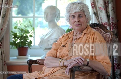 Elizabeth Jane Howard (1923-2014), English novelist, at her home in Bun©Writer Pictures/Rosebud2