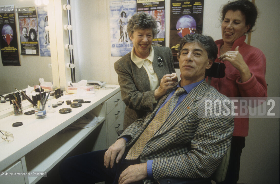 Rome, 1992. Italian politician Umberto Bossi before attending the TV program Porta a Porta conducted by Bruno Vespa / Roma, 1992. Il politico Umberto Bossi in camerino al trucco prima di partecipare alla trasmissione televisiva Porta a porta condotta da Bruno Vespa - ©Marcello Mencarini/Rosebud2