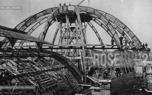 Milan, 1865. Construction of the Galleria Vittorio Eanuele II / Milano, 1865. Costruzione della Galleria Vittorio Eanuele II - Reproduced by Marcello Mencarini
/Rosebud2