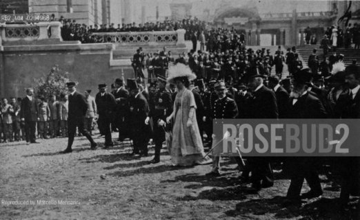 Rome, April 21, 1911. The Sovereigns of Italy and the Prince of Connaught inaugurating the Ethnographic Exhibition at Piazza dArmi / Roma, 21 aprile 1911. I Sovrani dItalia e il Principe di Connaught inaugurano lEsposizione etnografica a Piazza darmi- Reproduced by Marcello Mencarini
/Rosebud2