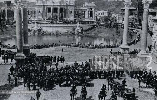 Rome, April 21, 1911. The Sovereigns of Italy and the Prince of Connaught at the Ethnographic Exhibition at Piazza dArmi / Roma, 21 aprile 1911. I Sovrani dItalia e il Principe di Connaught allEsposizione etnografica a Piazza darmi- Reproduced by Marcello Mencarini
/Rosebud2