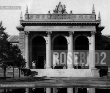 Expo History, Vienna 1873. The art pavilion / Storia dellExpo,  Vienna 1873. Il padiglione dellarte  - Reproduced by Marcello Mencarini
/Rosebud2