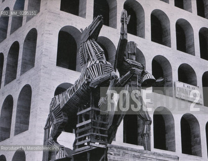 Expo History, Rome 1942. EUR, palace of the Italian Civilization, construcition of the equestrian statue  / Storia dellExpo, Roma 1942. Eur, palazzo della civiltà italiana, costruzione della statua equestre - Reproduced by Marcello Mencarini
/Rosebud2